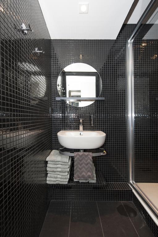 Appartements Saint-Germain - Odeon ปารีส ภายนอก รูปภาพ