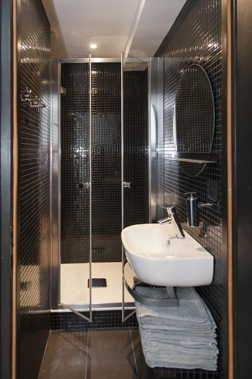 Appartements Saint-Germain - Odeon ปารีส ภายนอก รูปภาพ