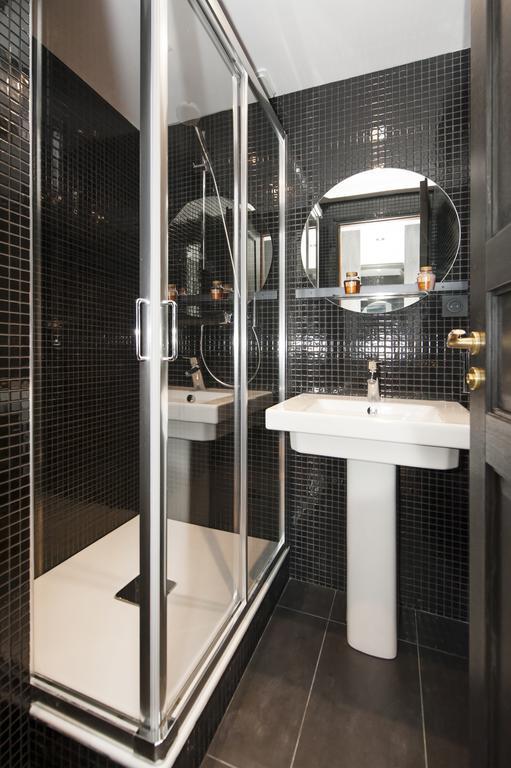Appartements Saint-Germain - Odeon ปารีส ภายนอก รูปภาพ