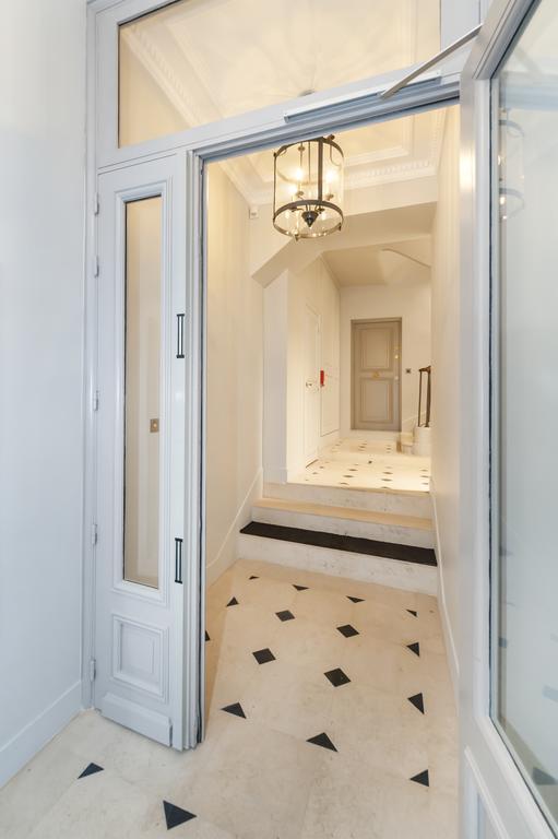 Appartements Saint-Germain - Odeon ปารีส ภายนอก รูปภาพ